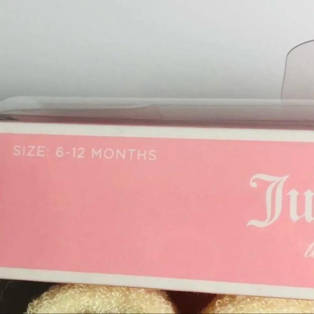 Juicy Couture Baby Girl Sock Set Sz 6-12M